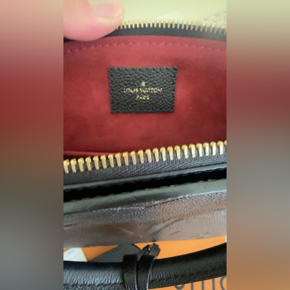 Louis Vuitton Petit Palais - Picture 3 of 9